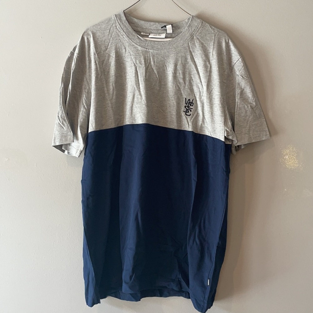 Tshirt men’s WESC Overlay t short navy and gray xl